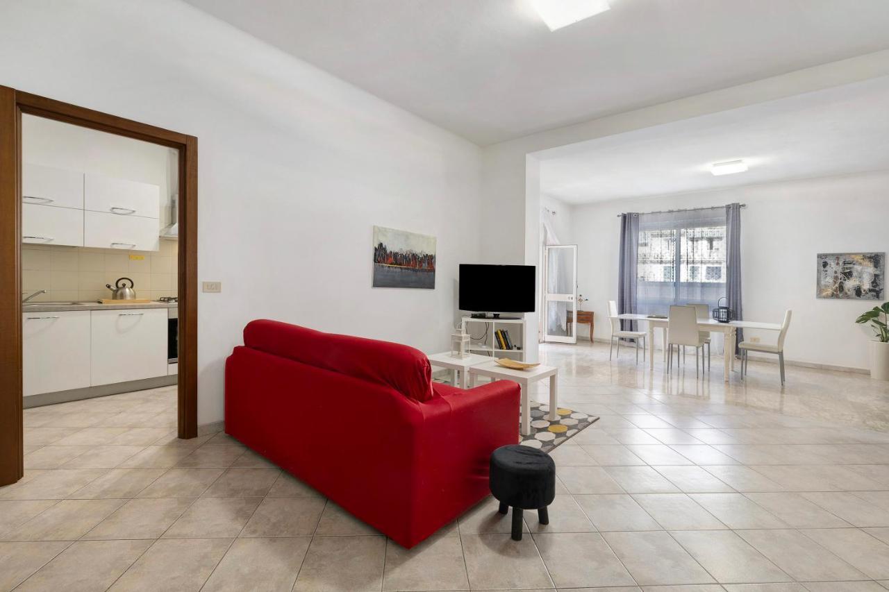 Casa Rosa Lägenhet Loano Exteriör bild