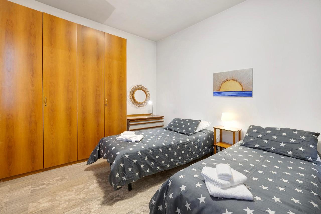 Casa Rosa Lägenhet Loano Exteriör bild