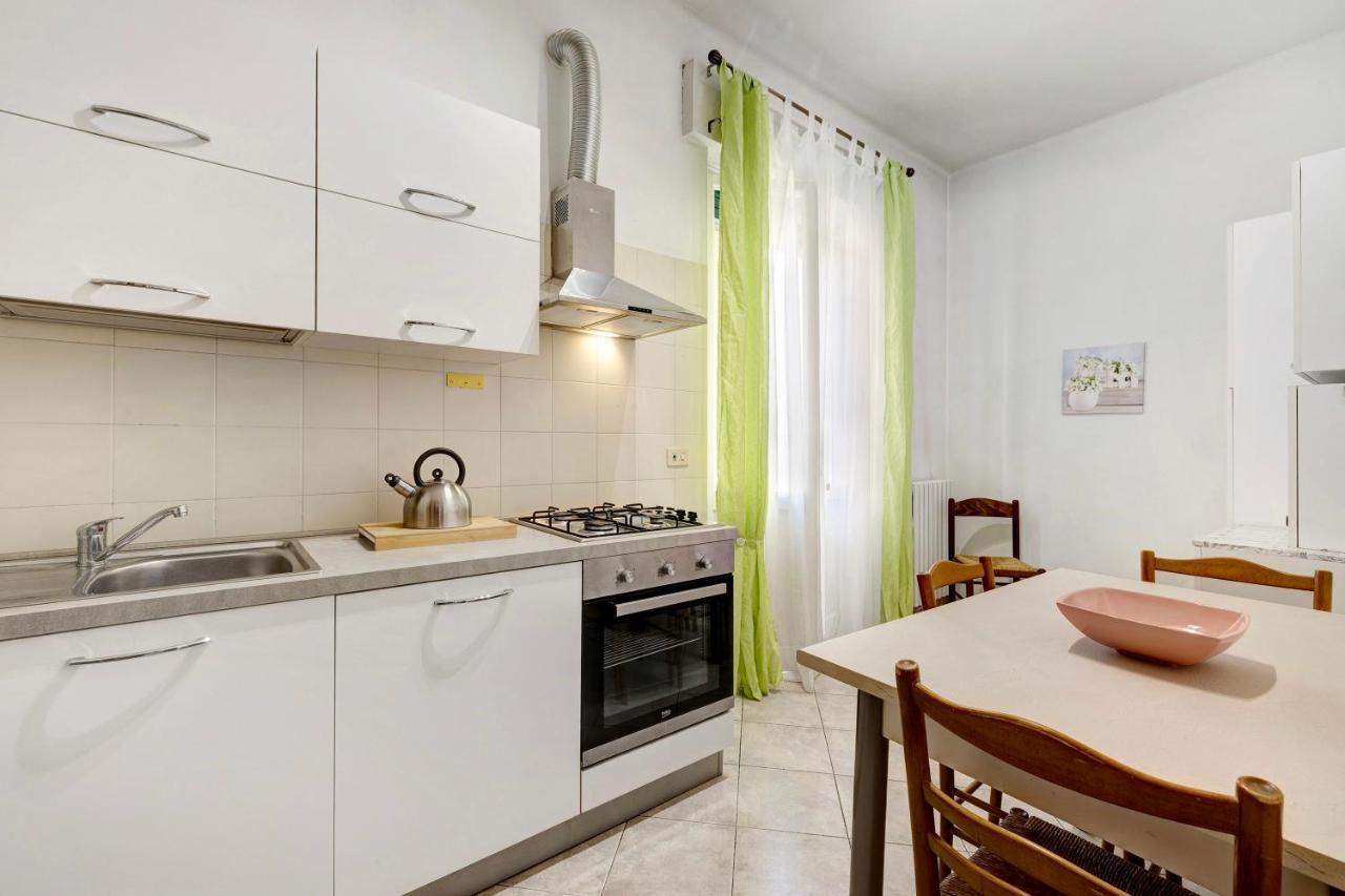 Casa Rosa Lägenhet Loano Exteriör bild
