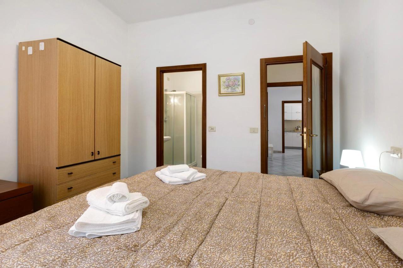 Casa Rosa Lägenhet Loano Exteriör bild