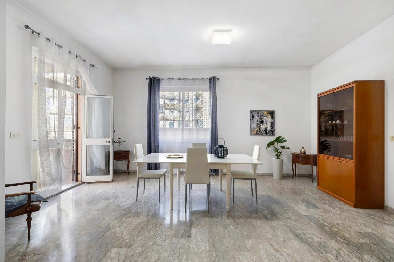 Casa Rosa Lägenhet Loano Exteriör bild